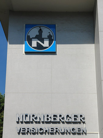Schild von Nürnberger Versicherungen Foto 