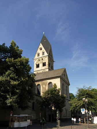 Westturm der St Aposteln Foto 
