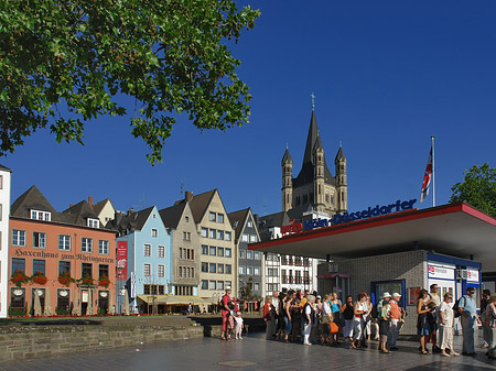 Köln-Düsseldorfer vor Groß St.Martin - Nordrhein-Westfalen (Köln)