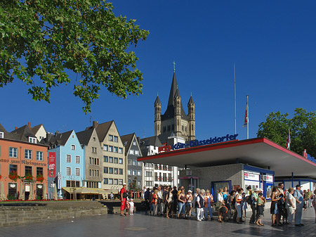 Köln-Düsseldorfer vor Groß St.Martin - Nordrhein-Westfalen (Köln)