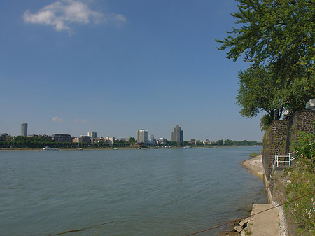 Konrad-Adenauer-Ufer Foto 
