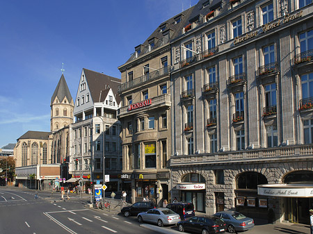 St Andreas mit Komödienstraße und Häusern - Nordrhein-Westfalen (Köln)